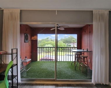 2124 N Tamiami Trail - Photo Thumbnail 25