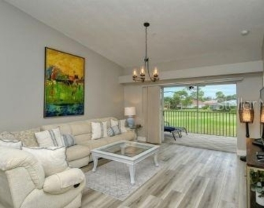 9560 High Gate Drive - Photo Thumbnail 11