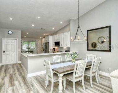 9560 High Gate Drive - Photo Thumbnail 8