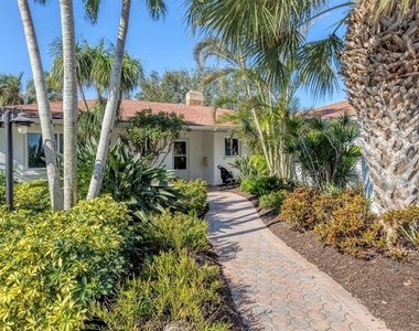 9393 Midnight Pass Road - Photo Thumbnail 56
