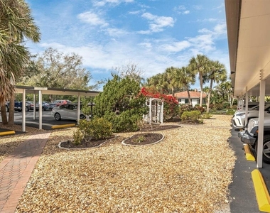 9393 Midnight Pass Road - Photo Thumbnail 24