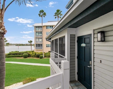 1366 Siesta Bayside Drive - Photo Thumbnail 10