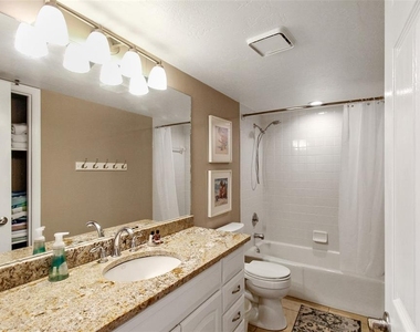 1366 Siesta Bayside Drive - Photo Thumbnail 24