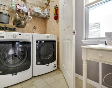 1366 Siesta Bayside Drive - Photo Thumbnail 39