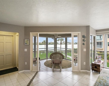 1366 Siesta Bayside Drive - Photo Thumbnail 13