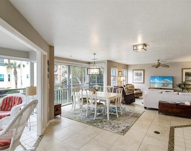 1366 Siesta Bayside Drive - Photo Thumbnail 12