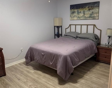 108 Pinehurst Drive - Photo Thumbnail 9