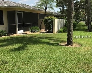 6892 W Country Club Lane - Photo Thumbnail 21