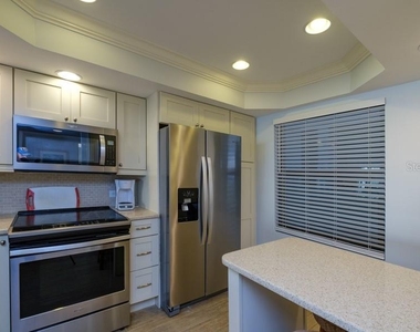 2105 Gulf Of Mexico Drive - Photo Thumbnail 31