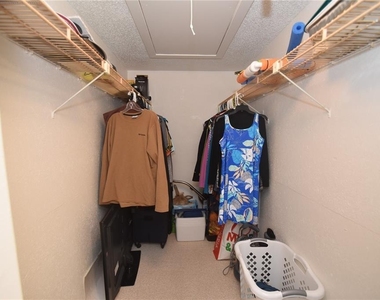 1601 Bayhouse Point Drive - Photo Thumbnail 16