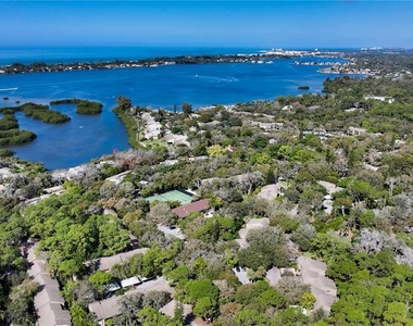 1601 Bayhouse Point Drive - Photo Thumbnail 35