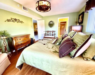 5553 Ashton Lake Drive - Photo Thumbnail 11