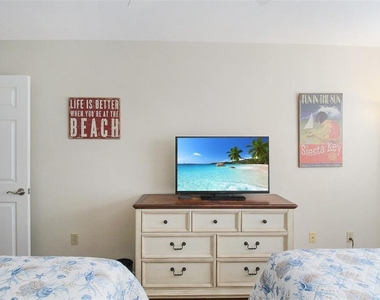 1364 Siesta Bayside Drive - Photo Thumbnail 32