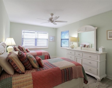1382 Siesta Bayside Drive - Photo Thumbnail 30