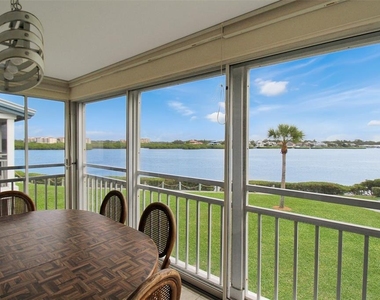 1382 Siesta Bayside Drive - Photo Thumbnail 17