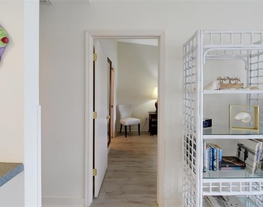 1382 Siesta Bayside Drive - Photo Thumbnail 20