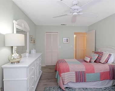 1382 Siesta Bayside Drive - Photo Thumbnail 32