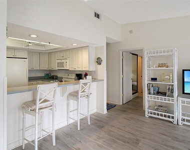 1382 Siesta Bayside Drive - Photo Thumbnail 15