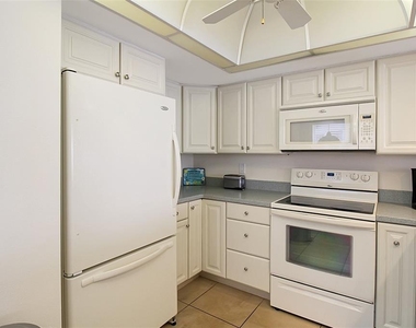 1382 Siesta Bayside Drive - Photo Thumbnail 9