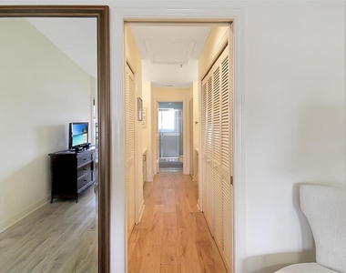 1382 Siesta Bayside Drive - Photo Thumbnail 24