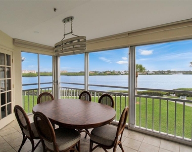 1382 Siesta Bayside Drive - Photo Thumbnail 16