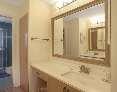 1382 Siesta Bayside Drive - Photo Thumbnail 26