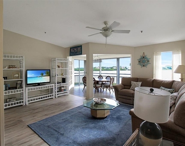 1382 Siesta Bayside Drive - Photo Thumbnail 12