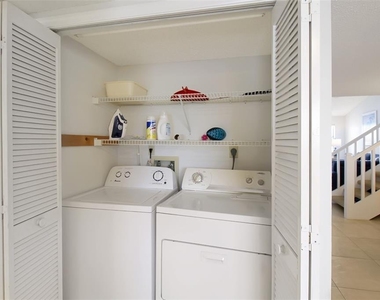 1391 Siesta Bayside Drive - Photo Thumbnail 10