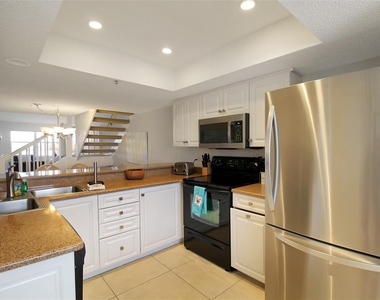 1391 Siesta Bayside Drive - Photo Thumbnail 7