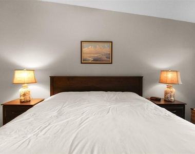1219 Siesta Bayside Drive - Photo Thumbnail 17