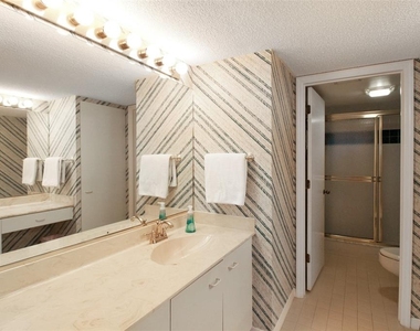 1219 Siesta Bayside Drive - Photo Thumbnail 20