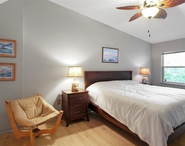 1219 Siesta Bayside Drive - Photo Thumbnail 16