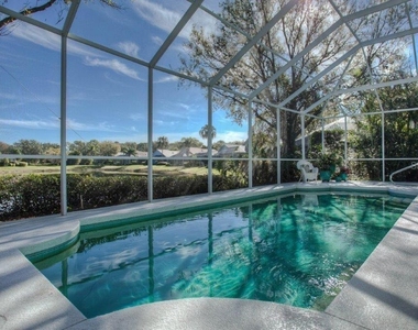 7101 Victoria Circle - Photo Thumbnail 24