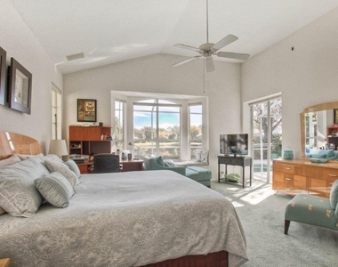 7101 Victoria Circle - Photo Thumbnail 20