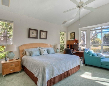 7101 Victoria Circle - Photo Thumbnail 21