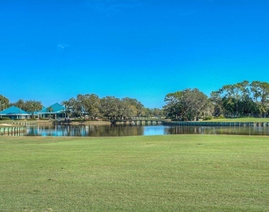 7101 Victoria Circle - Photo Thumbnail 27