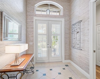 293 Turquoise Lane - Photo Thumbnail 3