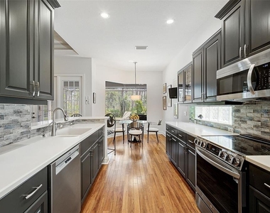 293 Turquoise Lane - Photo Thumbnail 12