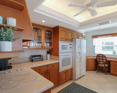 1373 Siesta Bayside Drive - Photo Thumbnail 10