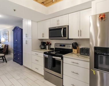1313 Siesta Bayside Drive - Photo Thumbnail 8