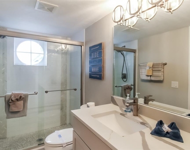 1313 Siesta Bayside Drive - Photo Thumbnail 19