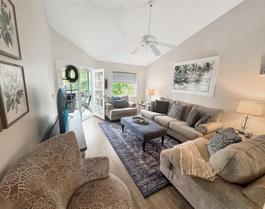 1350 Siesta Bayside Drive - Photo Thumbnail 4