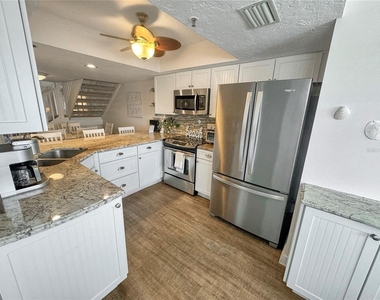 1350 Siesta Bayside Drive - Photo Thumbnail 10