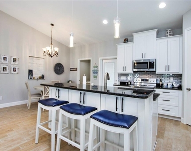 4446 Bayano Street - Photo Thumbnail 2