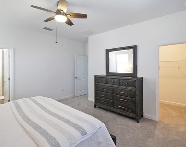 5236 Blue Crush Street - Photo Thumbnail 35