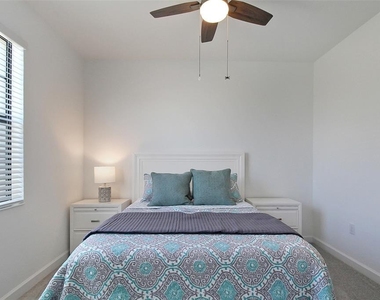 5236 Blue Crush Street - Photo Thumbnail 6