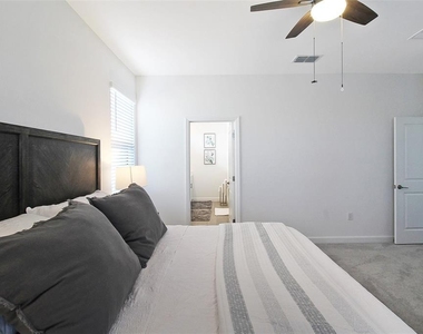 5236 Blue Crush Street - Photo Thumbnail 36