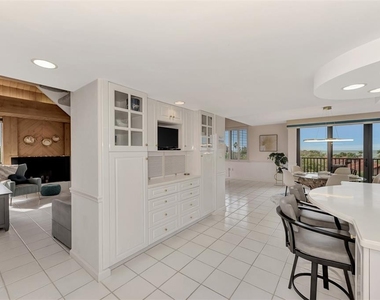4900 Ocean Boulevard - Photo Thumbnail 7