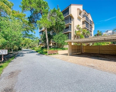 4900 Ocean Boulevard - Photo Thumbnail 3