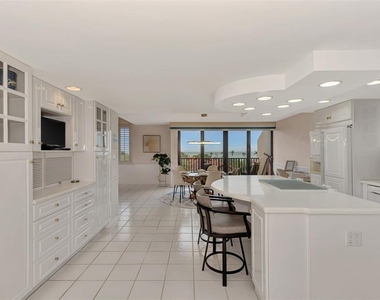 4900 Ocean Boulevard - Photo Thumbnail 8